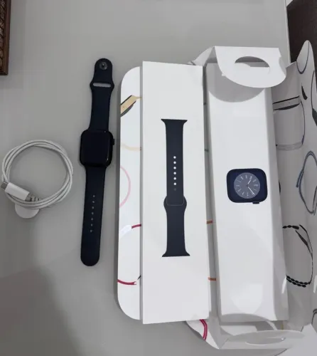 Apple Watch Séries 8 - 45mm