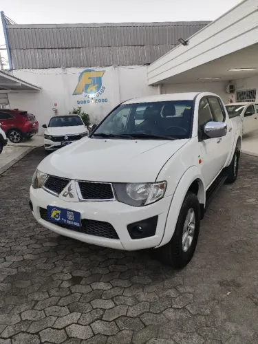 Mitsubishi L200 Triton HPE 3.2 CD TB Int.diesel AUT 2012