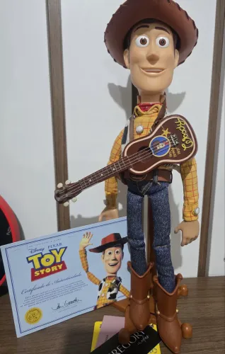 Woody e Buzz Signature Collection PORTUGUÊS