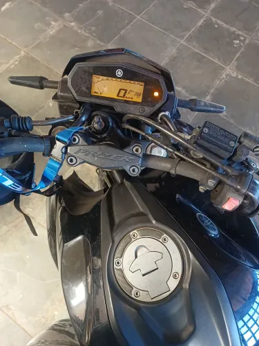 Vendo moto fazer 250