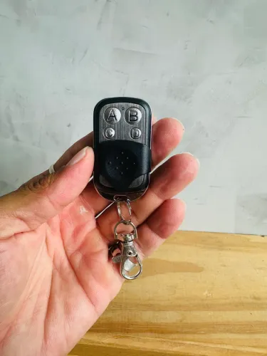 Controle Remoto Universal 433MHz para Portão e Garagem | Entrega Imediata
