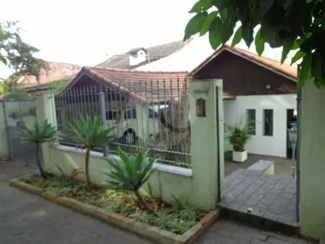 Casa à venda com 3 quartos, sendo 1 suíte, em Morumbi, São Paulo - SP