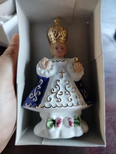 Menino Jesus de praga Aureta figural República Tcheca