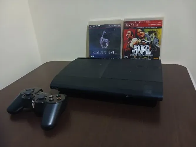 PlayStation 3 Super Slim - Desbloquado