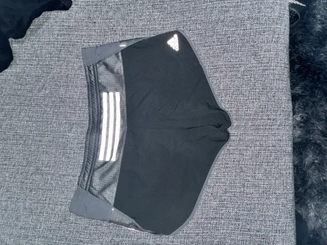 short de corrida adidas | tecnologia climacool da linha supernova | tamanho m | feminino |