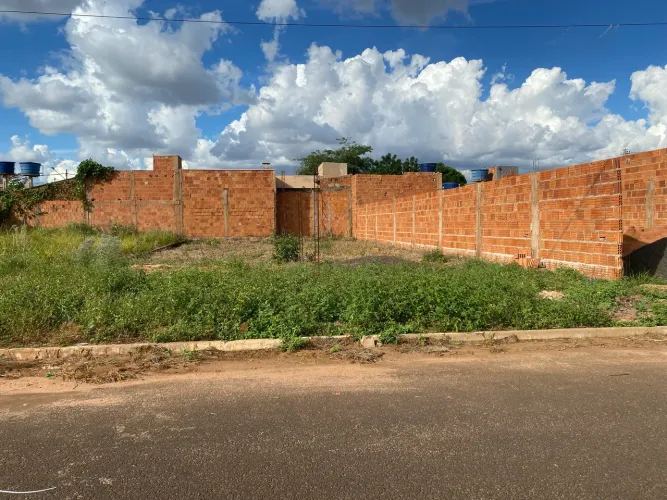 Vendo terreno no vilage Vitória