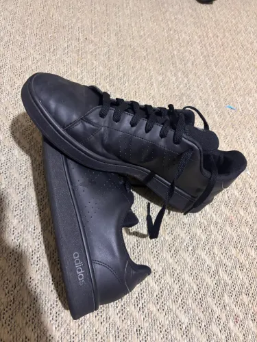 Tênis Adidas 41
