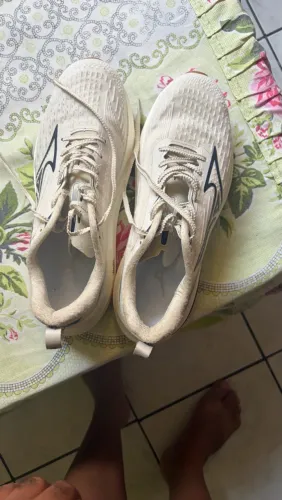 Tênis Mizuno Neo Aura Off White Bege Tam 42 - 51km Rodados - Seminovo Impecável