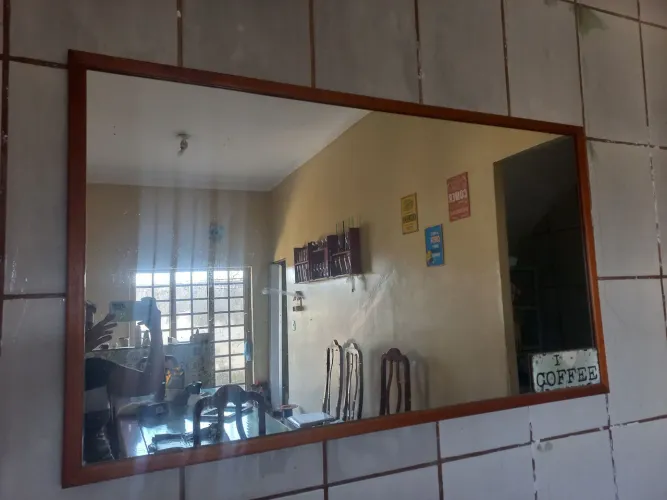 Espelho 1,40 x 0,80 com moldura