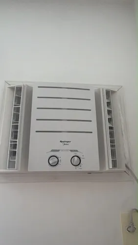 Ar condicionado de janela