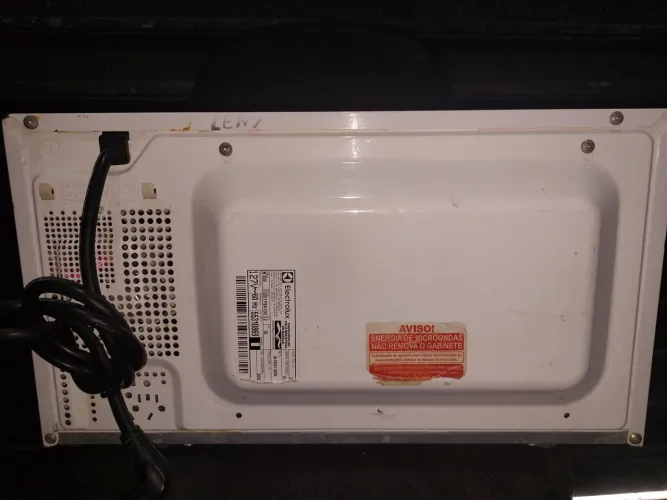 Microondas Eletrolux Mt030 20litros 