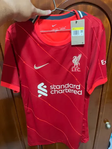 Camisa Liverpool 2021/22 TAM P