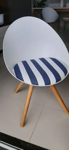 Cadeira Appolo Tok&Stok (tipo concha)