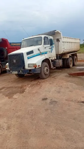 Caminhão caçamba volvo nl340