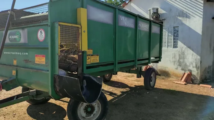 Vendo Vagão Forrageira Realmaq 10.000 ano 2022