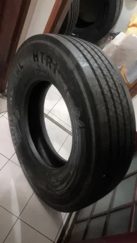Pneus novos 0 km 295/80/22,5.