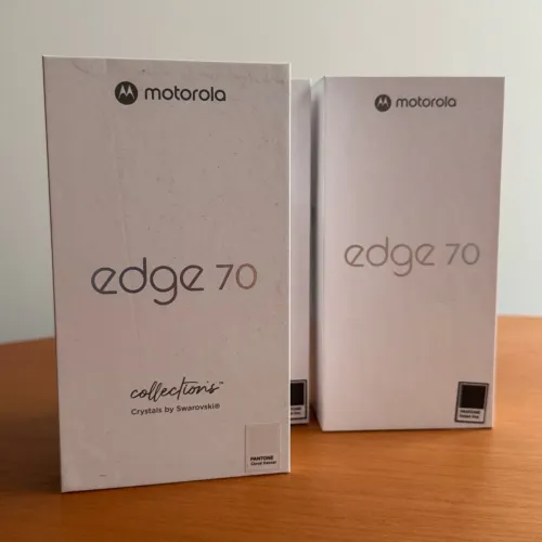 Motorola Edge 70 5G 256GB, 24GB RAM, 3 Câmeras 50MP, AMOLED 120Hz, Gadget Gray [LACRADO]