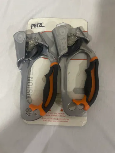 Ascensor direito Petzl