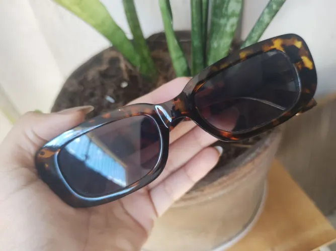 Óculos de sol estilo onça por 10,00
