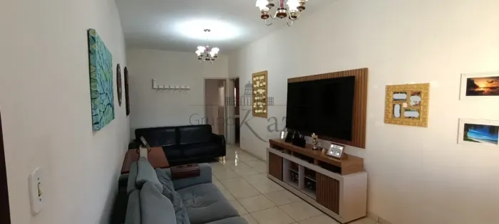 Casa - Jardim Satélite - 4 Dormitórios - 120m².
