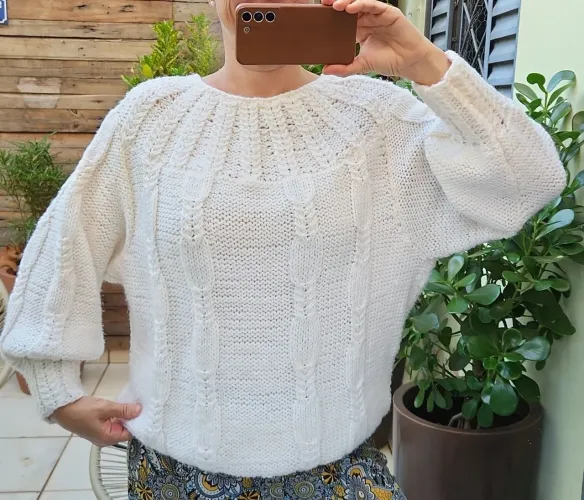 Sueter branco de tricô
