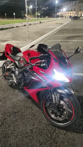 Honda CBR 650 R 2024 NOVISSIMA TODA EQUIPADA