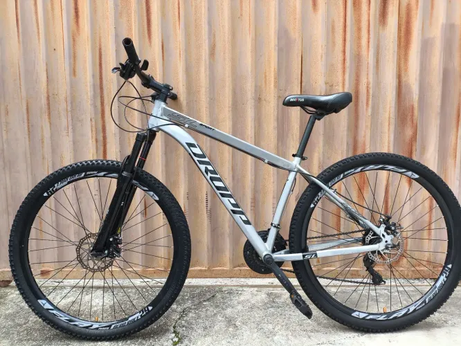 Bike dropp sport SL aro 29 tamanho 17 na cor silver