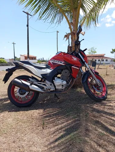 Honda CB Twister 2022