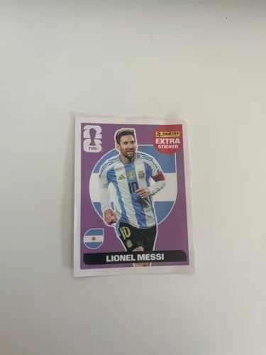 Figurinha Extra Sticker Legend Roxa de Lionel Messi