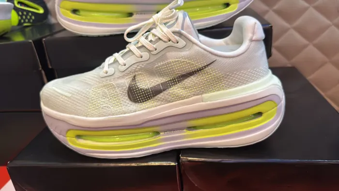 Tênis Nike modelos vomero premium lançamento mais top do momento ? peça o seu tambem