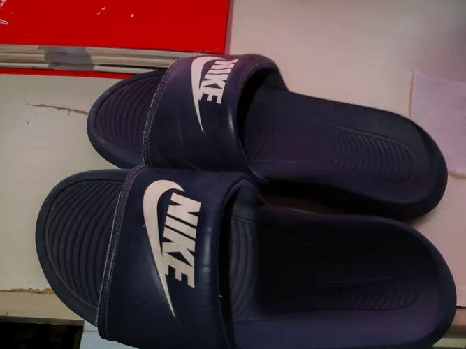 CHINELO NIKE 37/38 serve 39 40