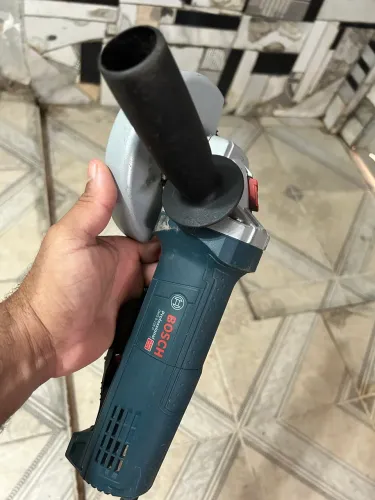 Esmerilhadeira e lixadeira 
