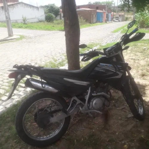 Vende-se esse motocross boa toda em dia 