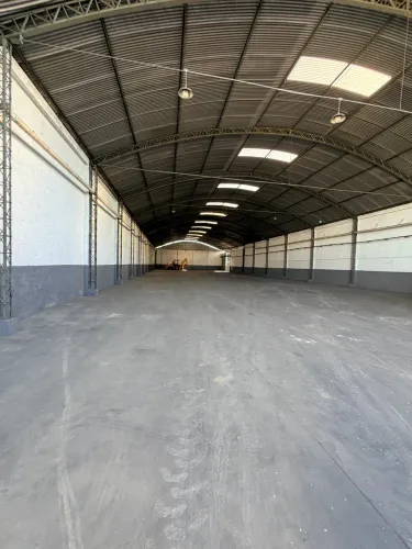 Alugo galpão 1650m2