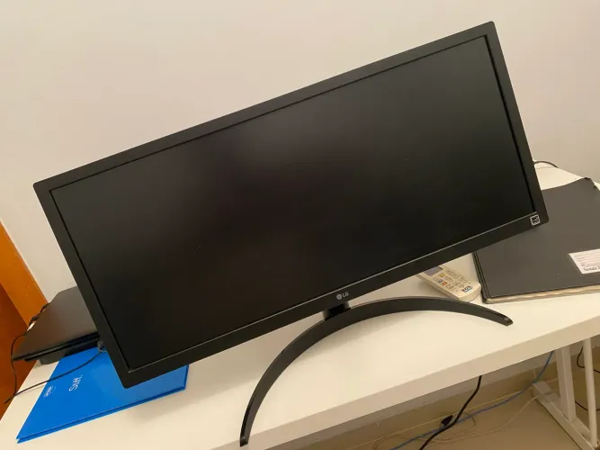 Monitor LG UltraWide 26'' IPS Full HD 2560x1080 75Hz 1ms HDMI 26WQ500-B