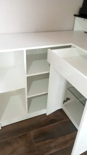 Balcão Caixa Com Vitrine e Prateleira De Vidro