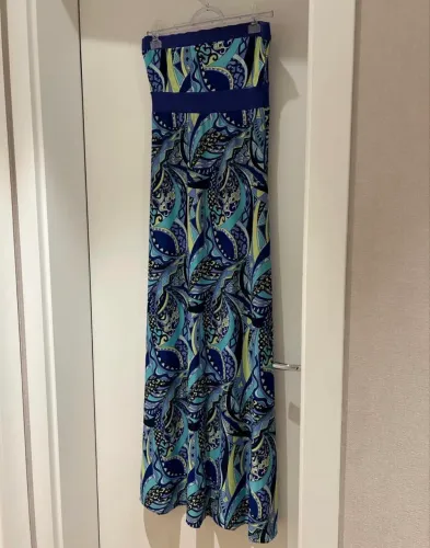 Vestido estampado 95% poliester tomara que caia. Tamamho M. Malha fria 