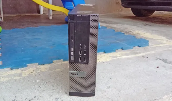 Desktop Dell 7010 Core i5 com 8gb Hd de 500gb Windows 10