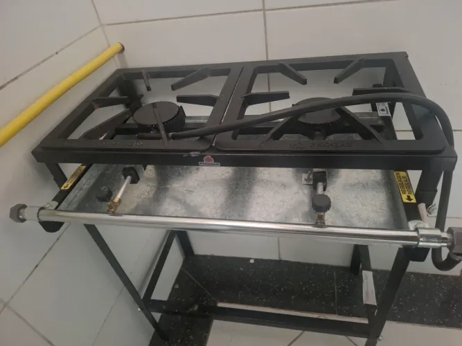 Vende-se fogao industrial