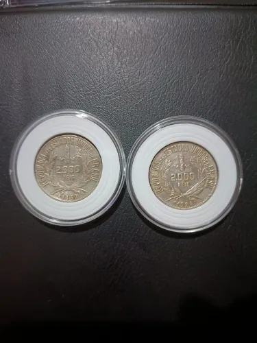 moedas em prata 2000 reís e half dollar
