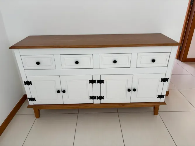 Buffet branco 