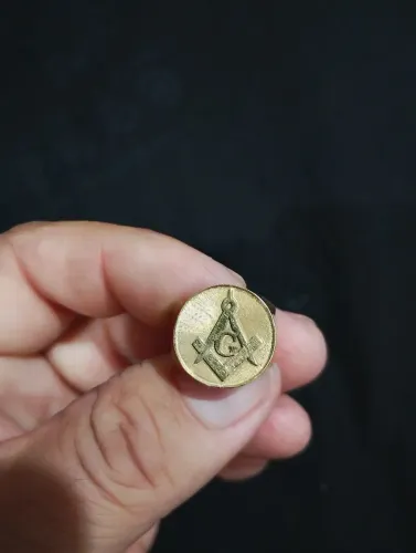 Anel da Maçonaria 18k pesando 2,8 gramas aro 21