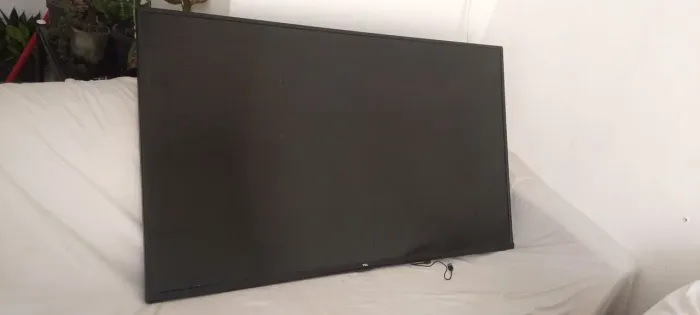 Vendo tv TCL para retirada de peças