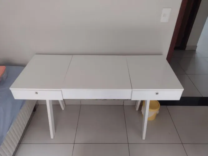 Mesa/penteadeira 