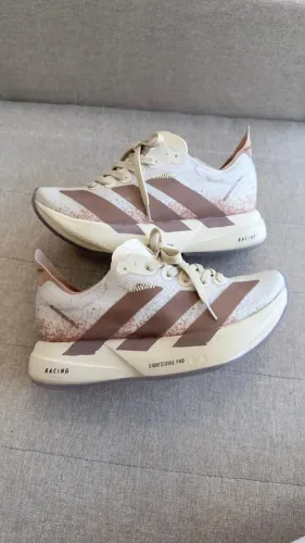 Tênis Adidas Adizero Adios Pro 4 Bege/Marrom Importado Premium Feminino