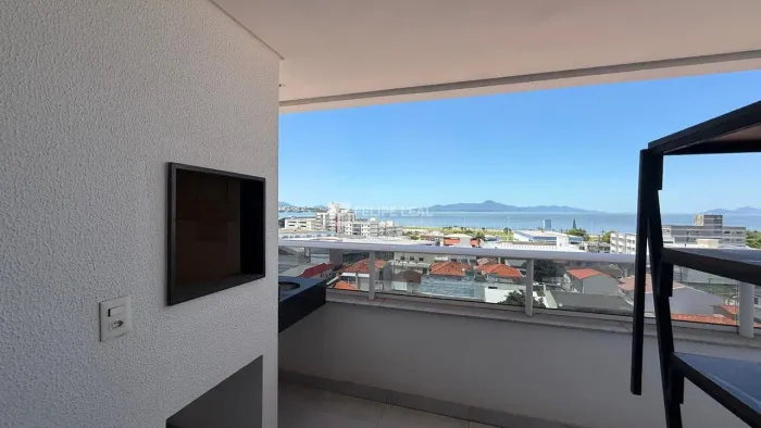 Apartamento em Kobrasol - São José