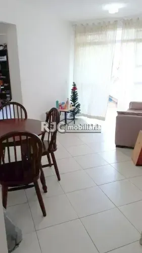 Apartamento para venda tem 52 metros quadrados com 1 quarto em Vila Isabel - Rio de Janeir