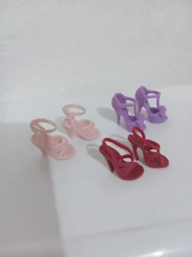 Lote 3 sandálias originais bonecas barbie-pés pequenos