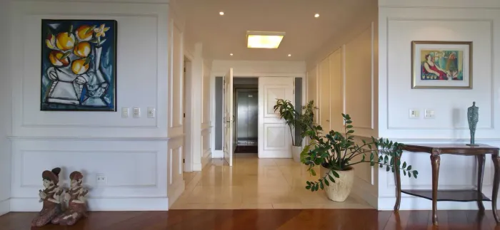 Castelo de Heidelberg no Bela Vista em Porto Alegre - Um por andar com 503 m², 4 suítes e