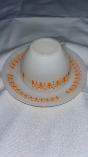 Vendo xícaras de luxos, NÃO FAÇO ENTREGA NEM ENVIO.